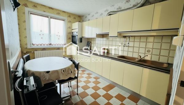 Maison semi-individuelle avec garage, sous-sol et jardin – Bohain-en-Vermandois