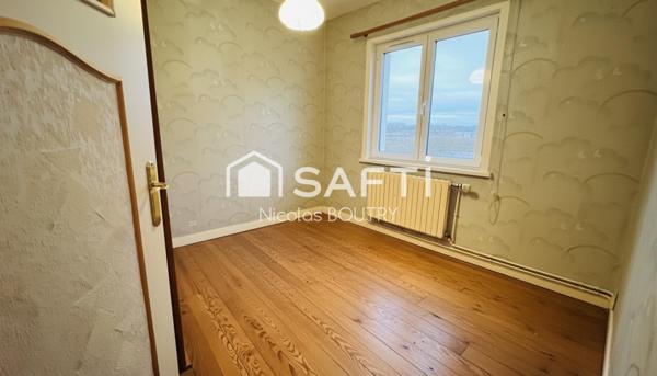 Maison semi-individuelle avec garage, sous-sol et jardin – Bohain-en-Vermandois