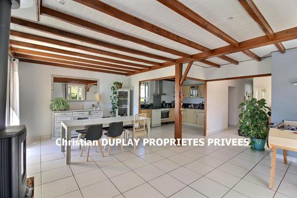 MARLHES 42660 secteur paisible à deux pas du centre du village et des commodités villa 170m² habitables 4 chambres sur 802m² de terrain