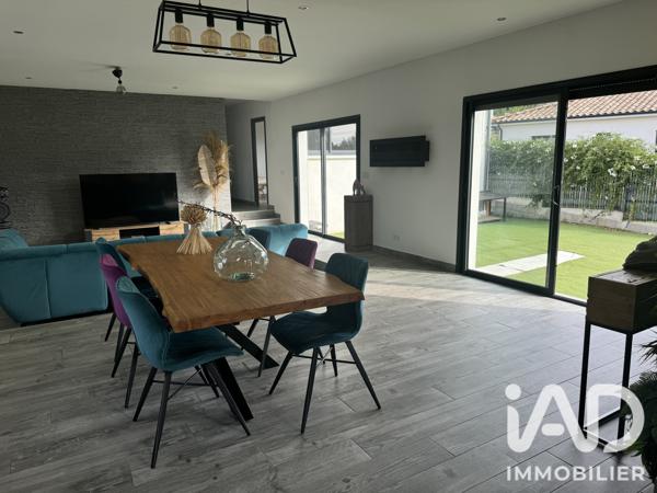 Maison à vendre 4 pièces 130 m² Vauvert