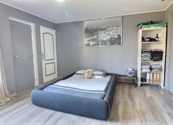 Maison à vendre    5 pièces •  Genlis