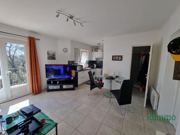 Affaire et Rare Draguignan F2 1 ét 2 terrasse vendu avec terrain de 180m et 2 places parkiing 159000€ dpe d Draguignan (83300)