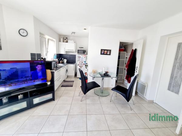 Affaire et Rare Draguignan F2 1 ét 2 terrasse vendu avec terrain de 180m et 2 places parkiing 159000€ dpe d Draguignan (83300)