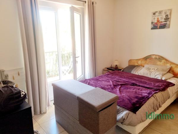 Affaire et Rare Draguignan F2 1 ét 2 terrasse vendu avec terrain de 180m et 2 places parkiing 159000€ dpe d Draguignan (83300)