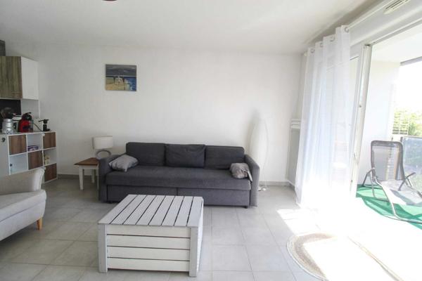 Appartement T3 plus terrasse et parking