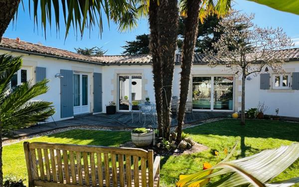 Maison à vendre    6 pièces •  Rivedoux-Plage