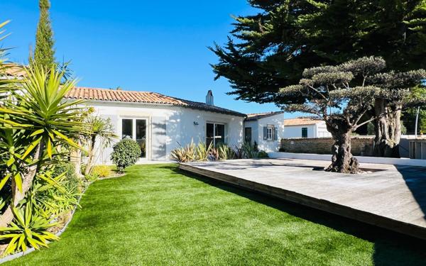 Maison à vendre    6 pièces •  Rivedoux-Plage