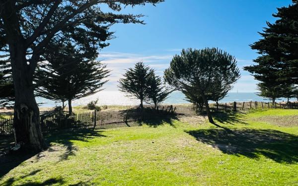 Maison à vendre    6 pièces •  Rivedoux-Plage