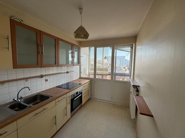 Appartement Rennes T3 Boulevard de la tour d'auvergne / métro Colombier ligne B - A rénover