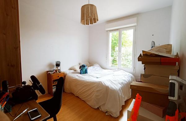 Maison à CASTRES-GIRONDE, 33640 - 5 pièces 94m²