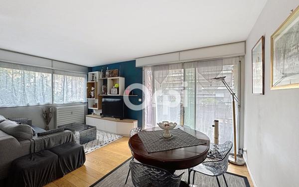 Appartement à louer    4 pièces • 80,37 m2 Paris 15
