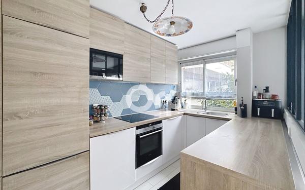 Appartement à louer    4 pièces • 80,37 m2 Paris 15