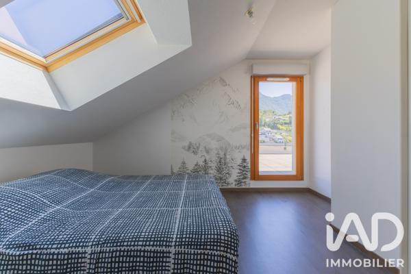 Appartement à vendre 4 pièces 79,23 m² Saint-Jeoire-Prieuré