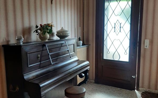 Maison à vendre    6 pièces •  Pont-de-Larn