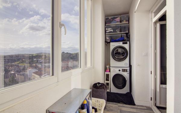 Appartement à vendre    3 pièces • 101 m2 Saint-Chamond