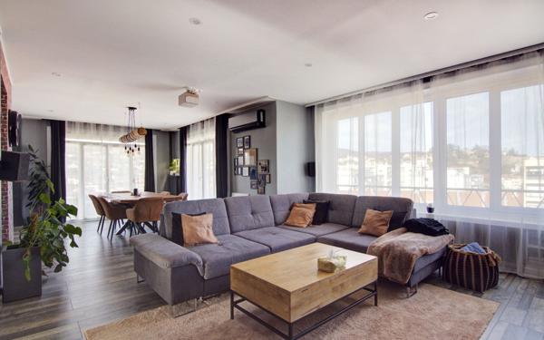 Appartement à vendre    3 pièces • 101 m2 Saint-Chamond