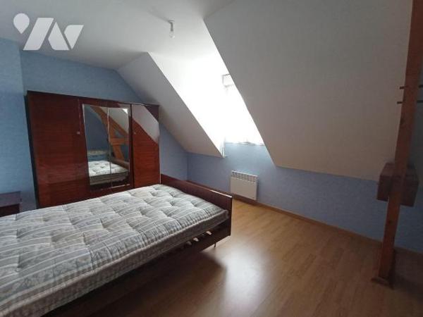 A Saint Germain du Crioult proche de Condé sur Noireau, une maison d'habitation de six pièces p...