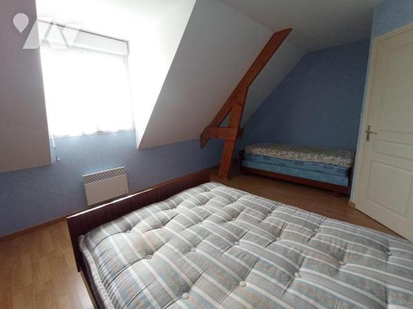 A Saint Germain du Crioult proche de Condé sur Noireau, une maison d'habitation de six pièces p...