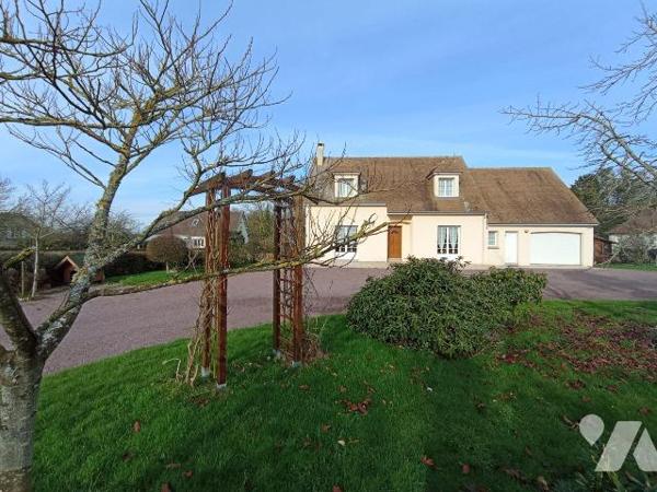 A Saint Germain du Crioult proche de Condé sur Noireau, une maison d'habitation de six pièces p...