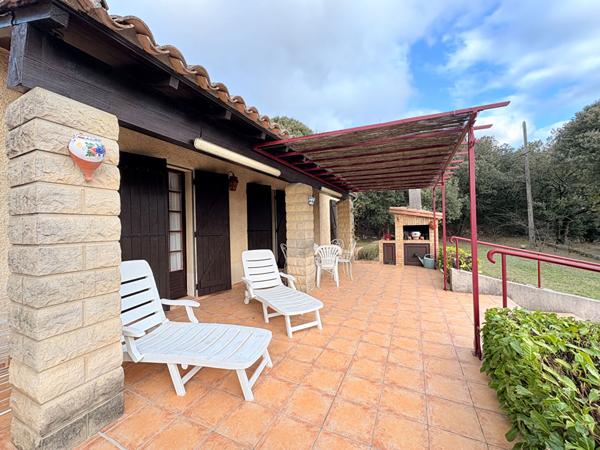 Maison de plain-pied avec appartement attenant ? Environnement privilégié à Ventenac-Cabardès