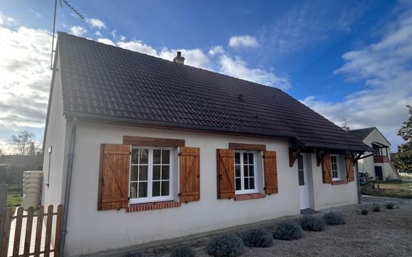 Maison à vendre    4 pièces •  Contres