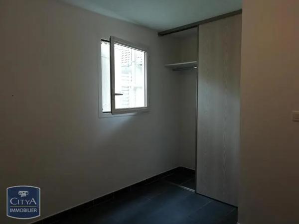 Appartement à louer 2 pièces 40.18m² Saint-Joseph (97480)