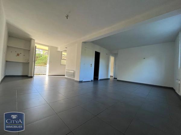 Appartement à louer 3 pièces 62.89m² Nîmes (30000)
