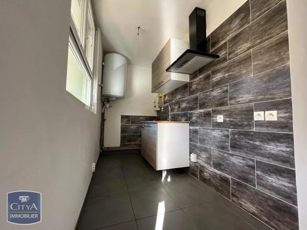 Appartement à louer 3 pièces 62.89m² Nîmes (30000)
