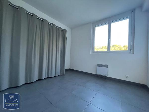 Appartement à louer 3 pièces 62.89m² Nîmes (30000)