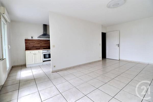 Appartement F3 à vendre  3 pièces - 68,28 m2 FREJUS - 83