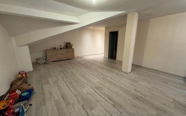 Maison à vendre    6 pièces • 280 m2 Blesmes