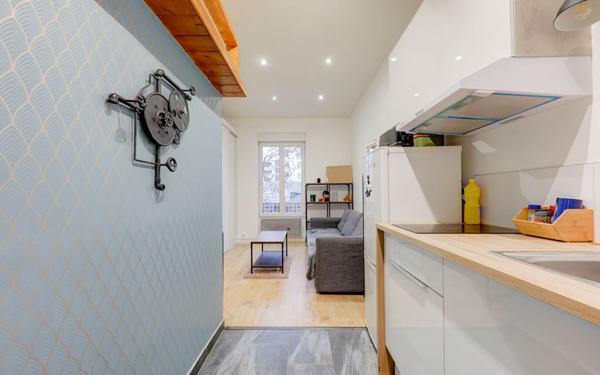 Appartement à vendre    2 pièces • 18 m2 Lyon 8