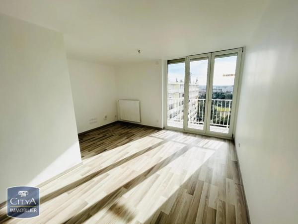 Appartement à louer 4 pièces 78.14m²