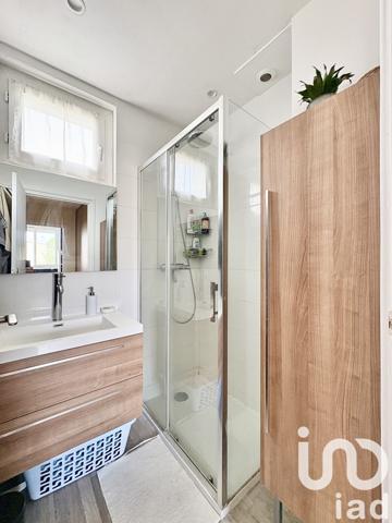 Maison à vendre 4 pièces 74 m² Saint-Julien-les-Villas