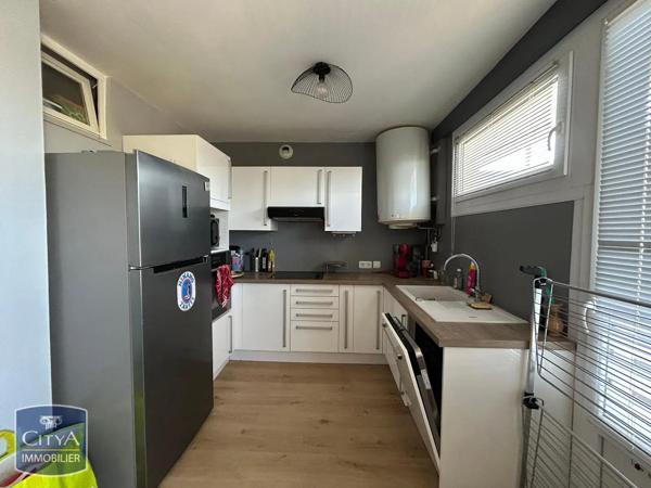 Appartement à louer 4 pièces 70.35m² Sainte-Foy-lès-Lyon (69110)
