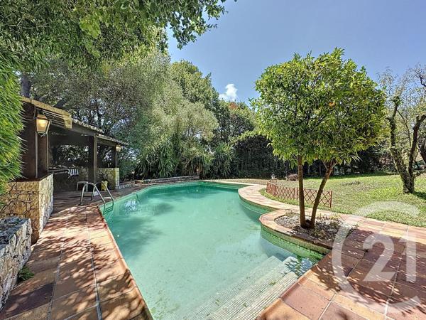 Maison à vendre  7 pièces - 124,70 m2 ANTIBES - 06