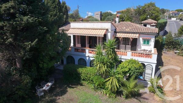 Maison à vendre  7 pièces - 124,70 m2 ANTIBES - 06