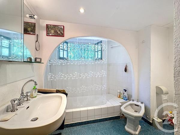 Maison à vendre  7 pièces - 124,70 m2 ANTIBES - 06