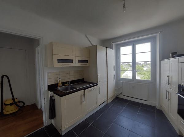 A LOUER – T4 NON MEUBLE – 90.84 m² – VANNES