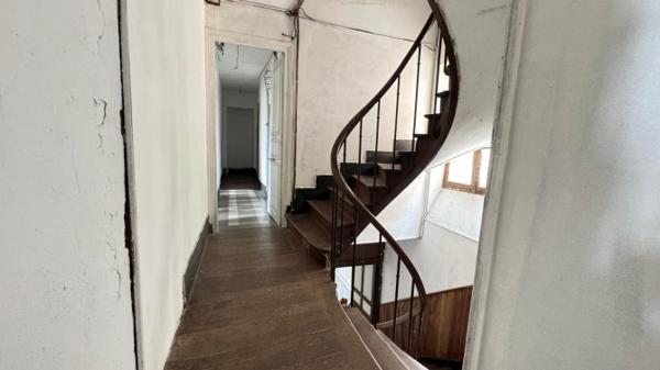 Ensemble immobilier à Ambrières-les-Vallées