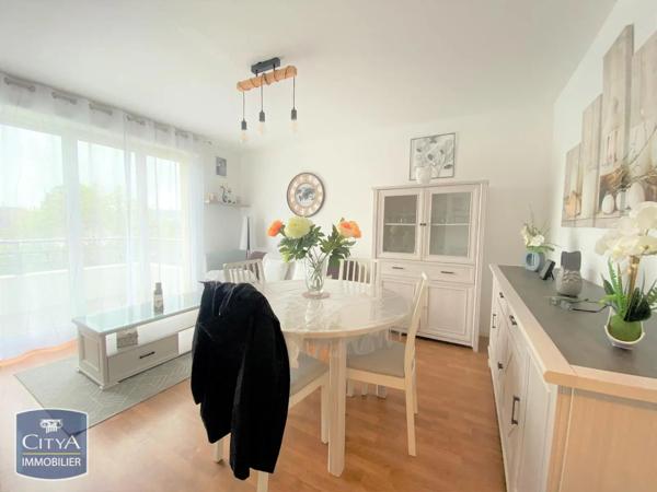 Appartement à louer 3 pièces 54.67m² Pineuilh (33220)