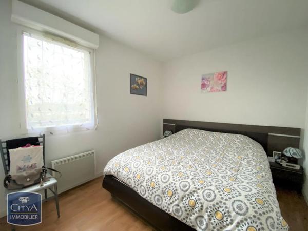 Appartement à louer 3 pièces 54.67m² Pineuilh (33220)