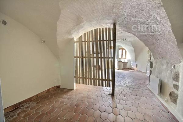 Studio en rez-de-chaussée de 41.56 m² avec coin nuit.