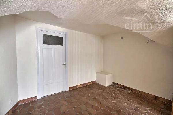 Studio en rez-de-chaussée de 41.56 m² avec coin nuit.