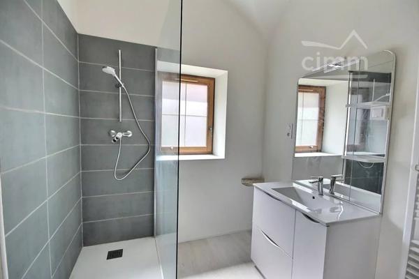 Studio en rez-de-chaussée de 41.56 m² avec coin nuit.