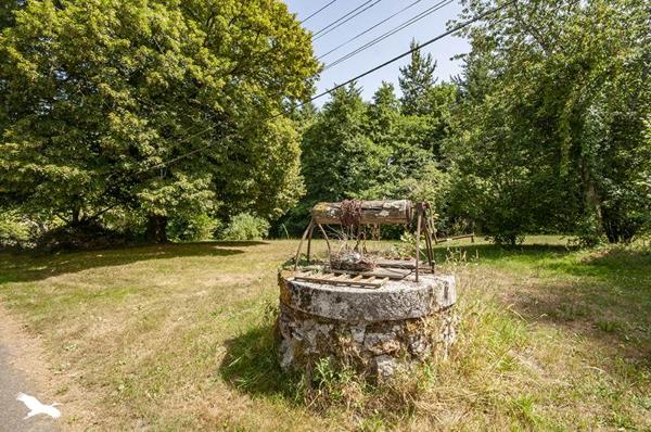 Maison à vendre 350 008 € Piégut-Pluviers 7 p 203 m² DPE E