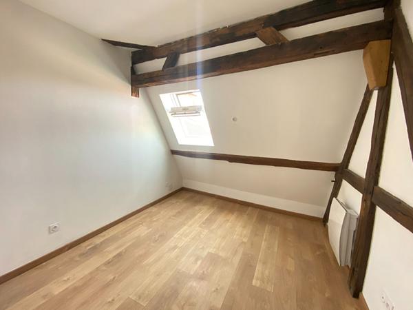 Lot de 2 Appartements DIJON 5 Pièces 163.12 m² dans hôtel particulier
