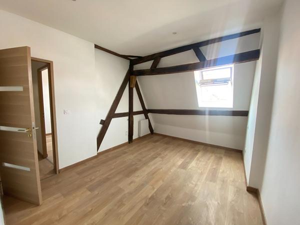 Lot de 2 Appartements DIJON 5 Pièces 163.12 m² dans hôtel particulier