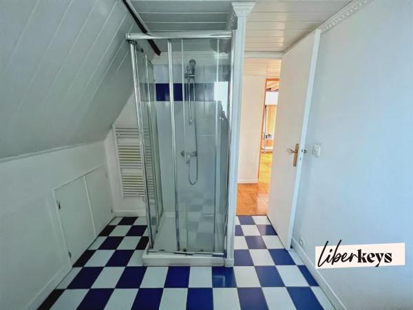 ANGERS – DUPLEX DE CHARME – DERNIER ÉTAGE – COLOCATION PREMIUM & VIE DE FAMILLE
