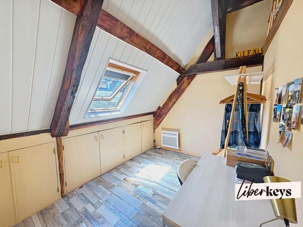 ANGERS – DUPLEX DE CHARME – DERNIER ÉTAGE – COLOCATION PREMIUM & VIE DE FAMILLE